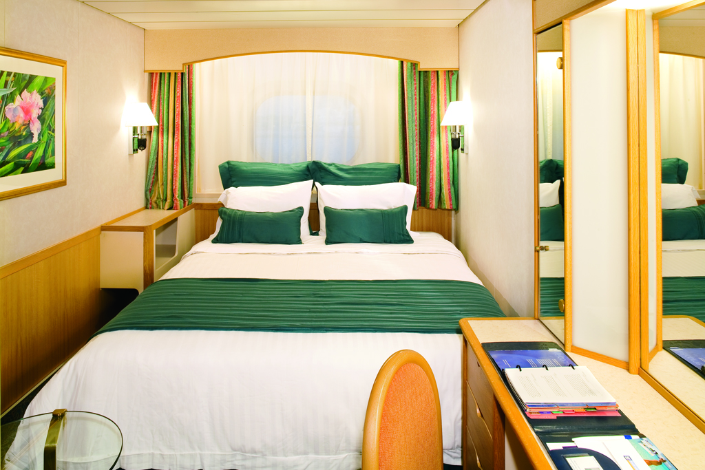 cabin img