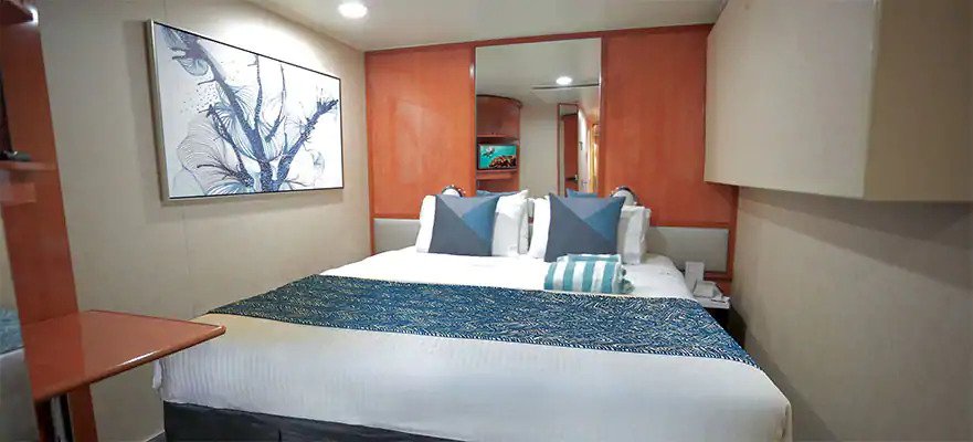 cabin img
