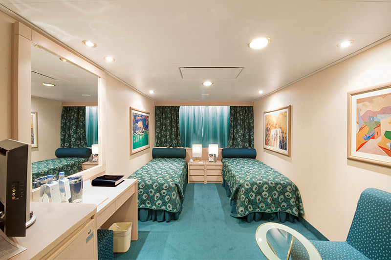 cabin img