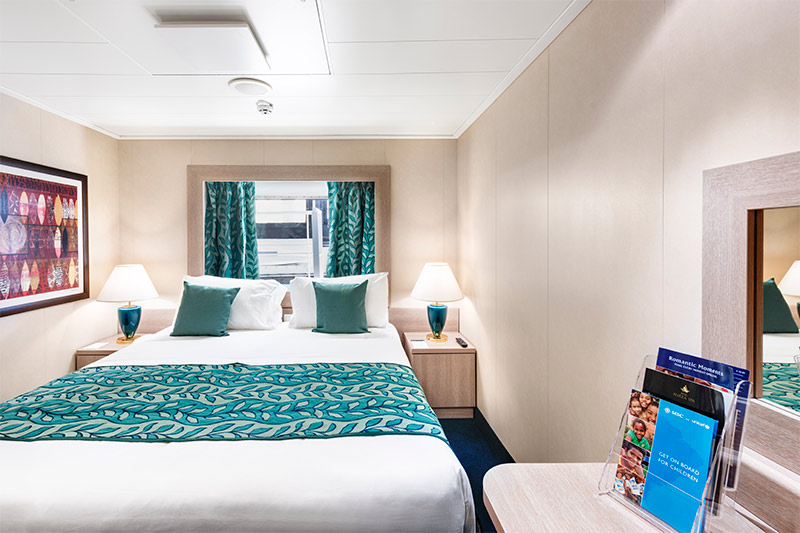 cabin img