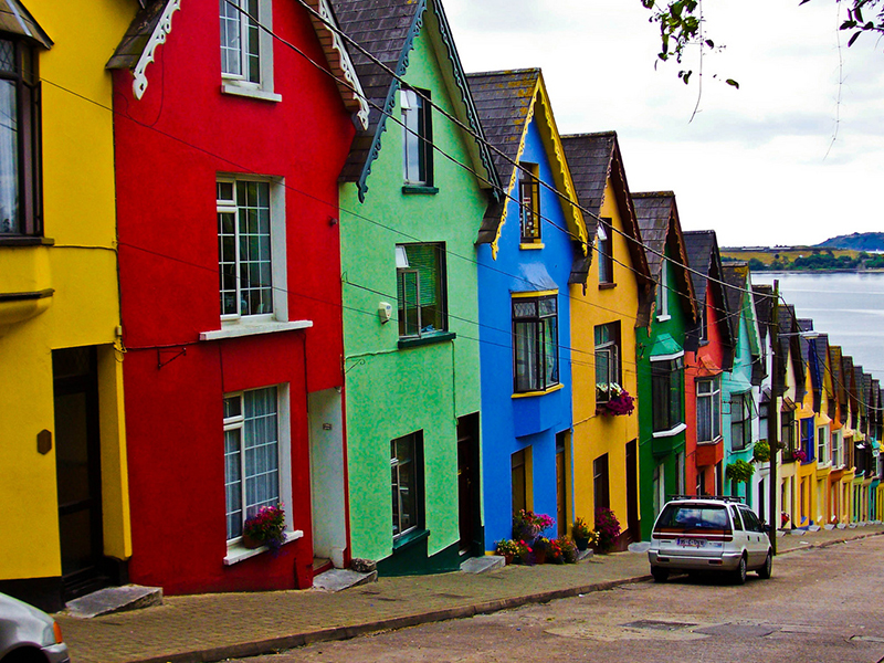 Разноцветные домики Корка