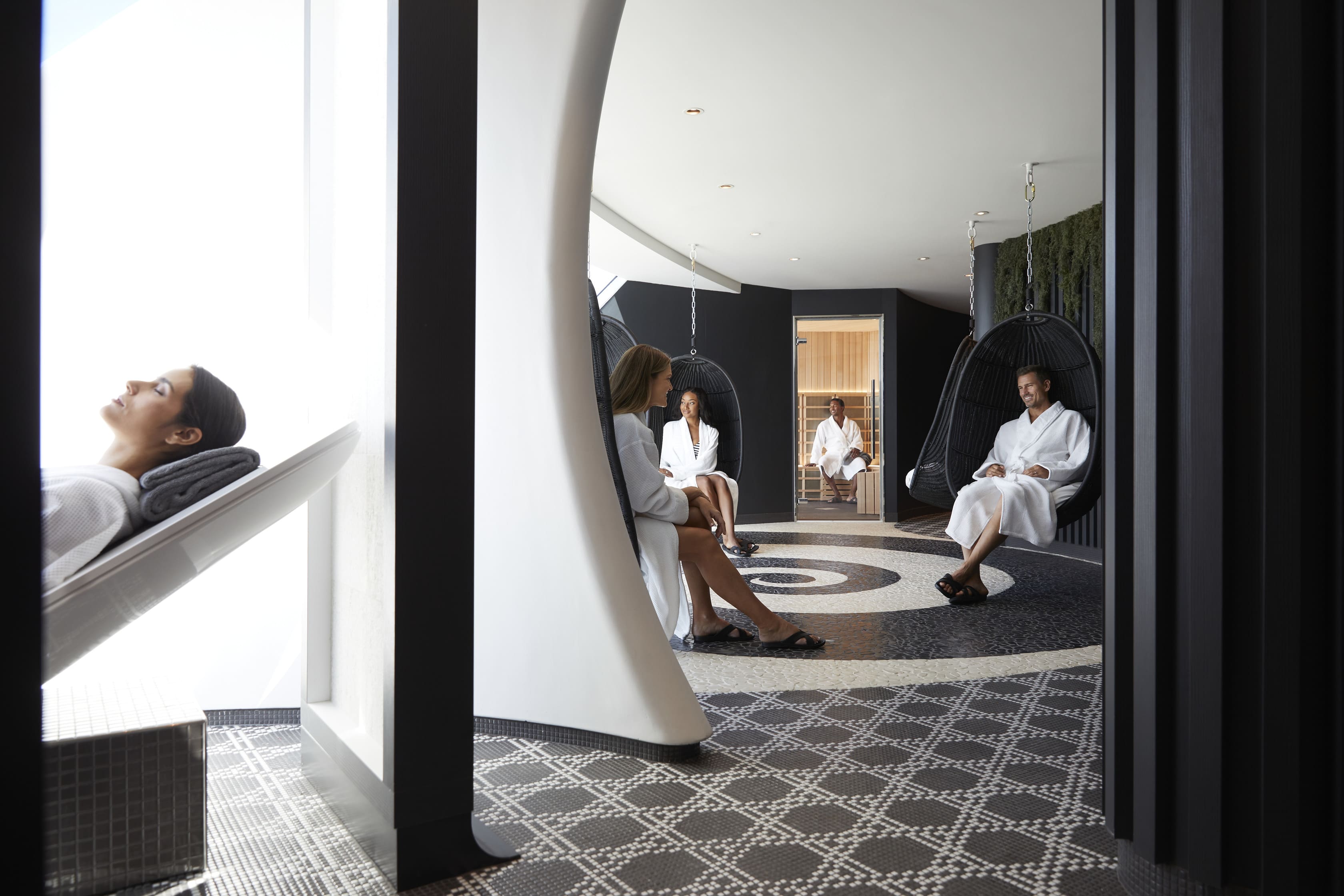 08_CelebrityEdge_Spa-Float_5305R